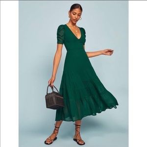 NWT Stunning Reformation Cosa Emerald Midi Dress!